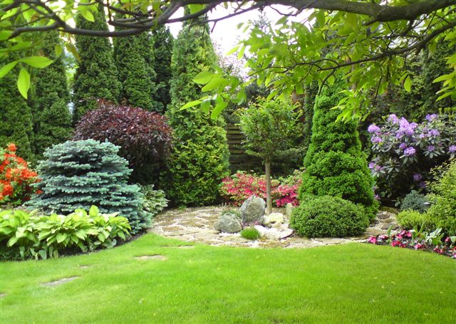 Gardener & Perfect Housewife