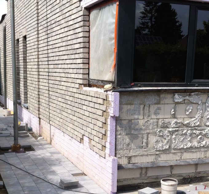 Belgia, praca przy klejeniu plytek klinkierowych.Wlasna dzilanosc gospodarcza.Podwykonawcy.