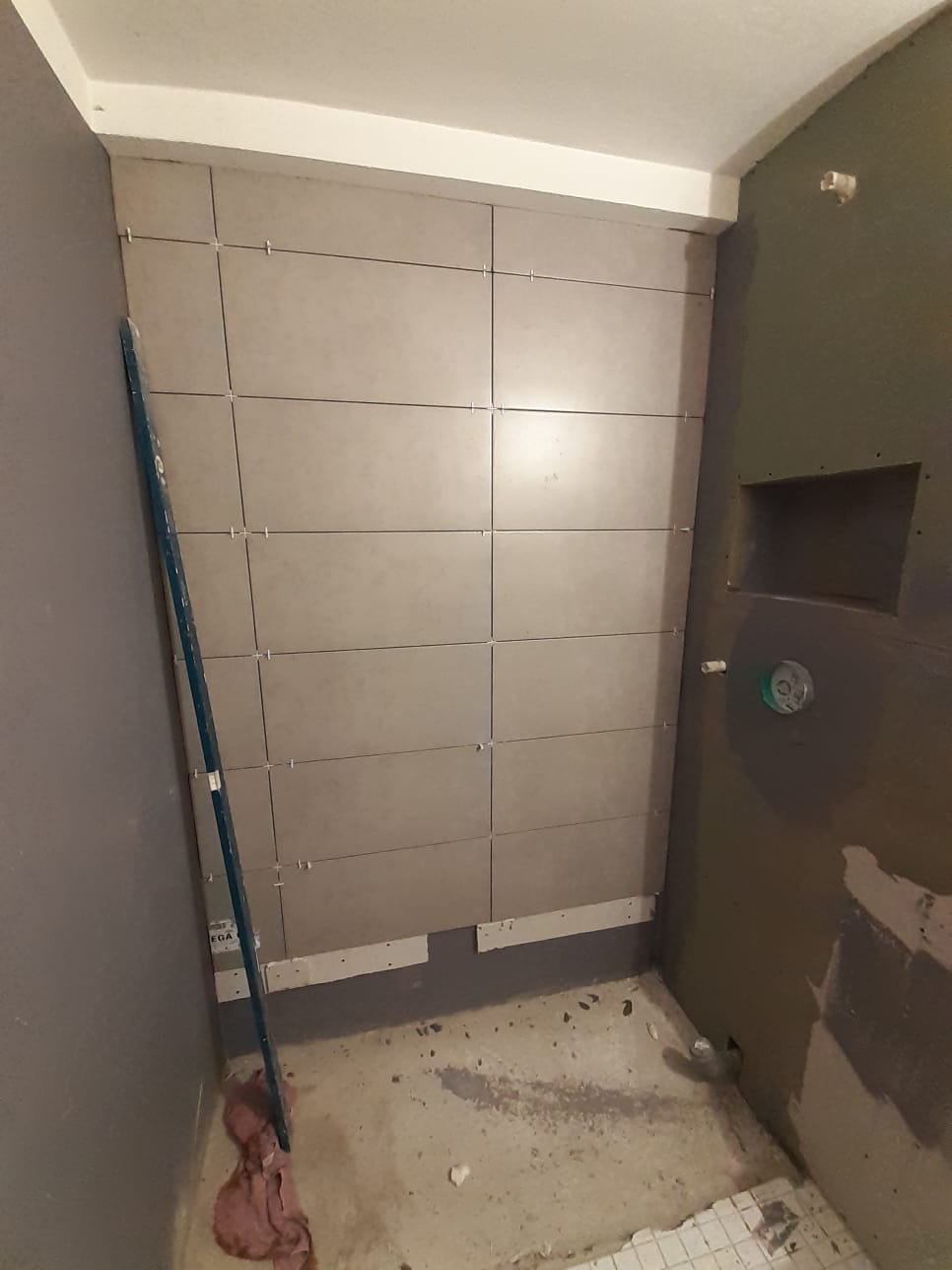 Szukam Plytkarzy Hydraulikow i Podwykonawcow do Remontow Mieszkan,Domow
