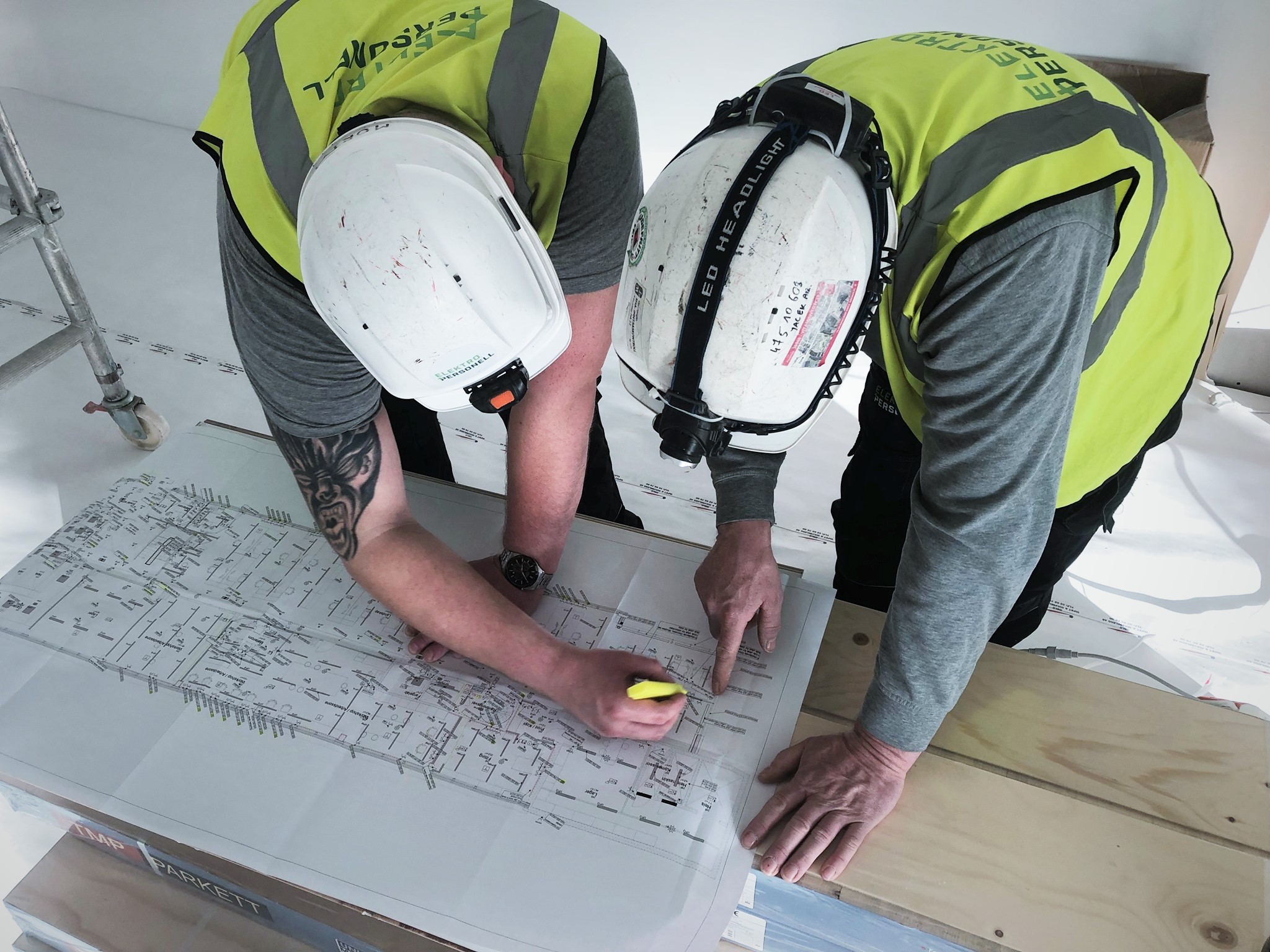 Electrician With Dsb (rotations, Free Accommodation And Meals)