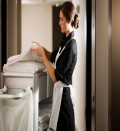 Praca przy sprzątaniu hotelu