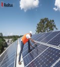 Monter paneli solarnych w Holandii