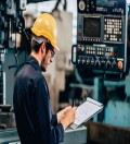 Operator CNC